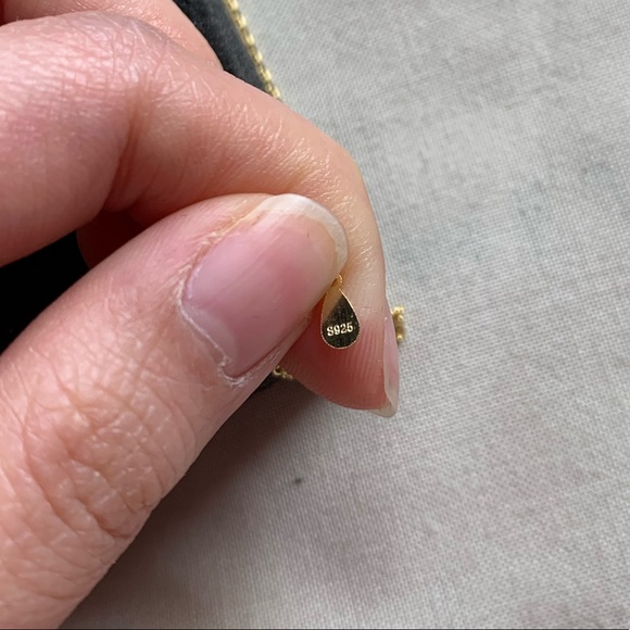 Danielle Jonas Co. | Cara Clasp Necklace - Picture 3 of 5